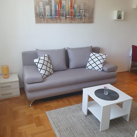 Apartman Dzakula 자그레브 외부 사진